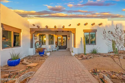 4792 W Oasis Rd, Tucson, AZ 85742
