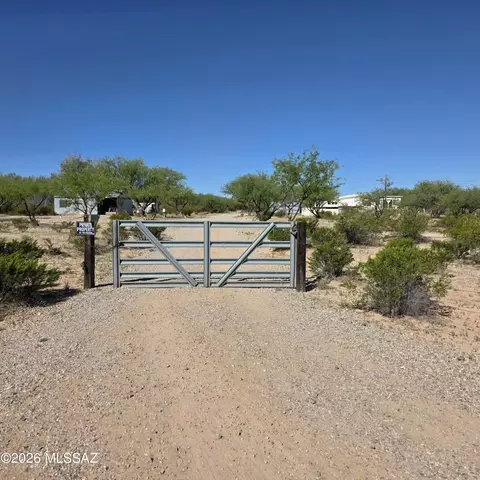 1530 N Libertine Ln, Benson, AZ 85602