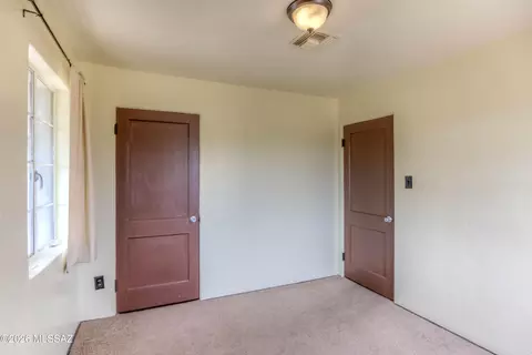 Bedroom - 2437 E Beverly Dr, Tucson, AZ 85719 photo 4 of 4