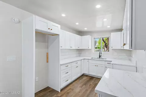 Kitchen - 3450 Elida St, Tucson, AZ 85716 photo 2 of 4