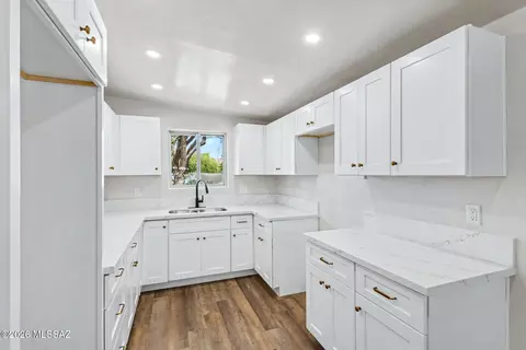 Kitchen - 3450 Elida St, Tucson, AZ 85716 photo 3 of 4