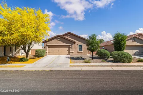 8262 W Shearwater Dr, Tucson, AZ 85757