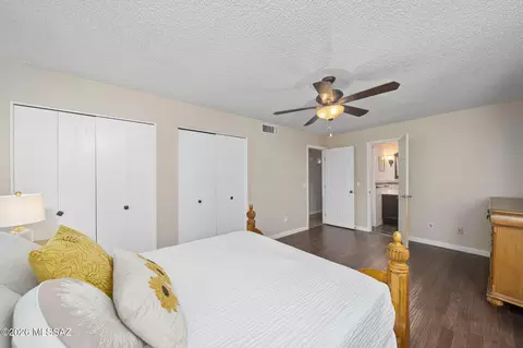 Bedroom - 10036 E Sierrita Pl, Tucson, AZ 85749 photo 2 of 4
