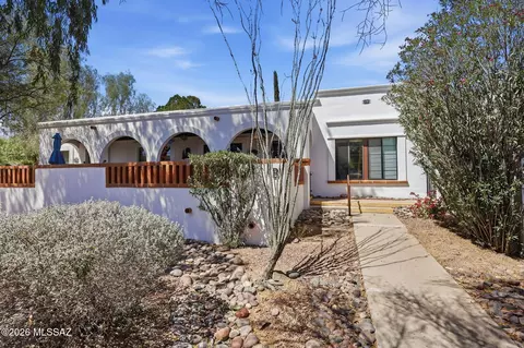 176 S Paseo Sarta #B, Green Valley, AZ 85614