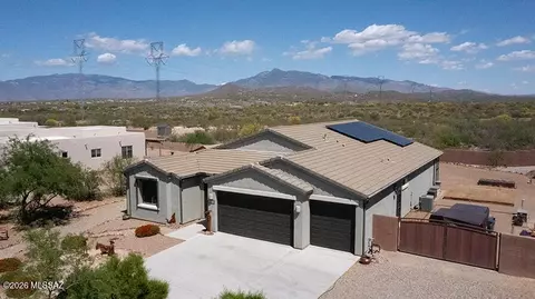 12143 S Creosote Valley Rd, Vail, AZ 85641