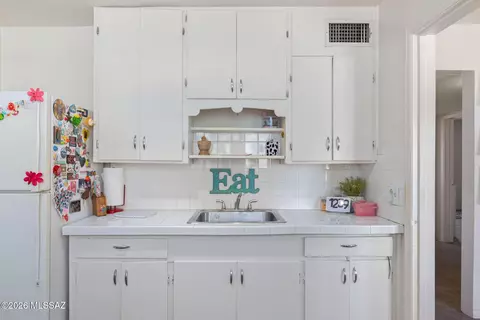Kitchen - 2936 Edison St, Tucson, AZ 85716 photo 2 of 6
