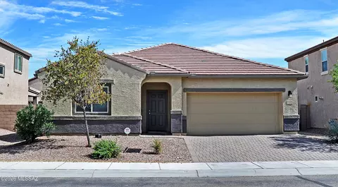 9073 W Birchover Dr, Marana, AZ 85653