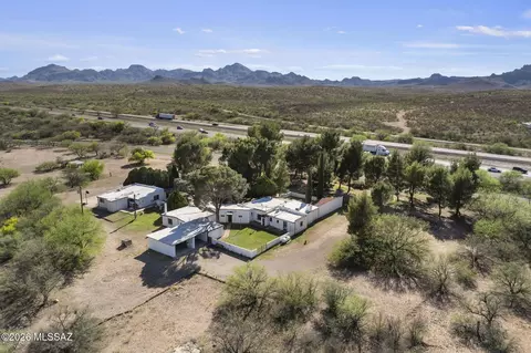 2521 E Frontage Rd, Tubac, AZ 85646