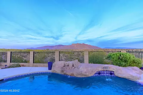 8836 N Sandy Ridge Pl, Tucson, AZ 85742