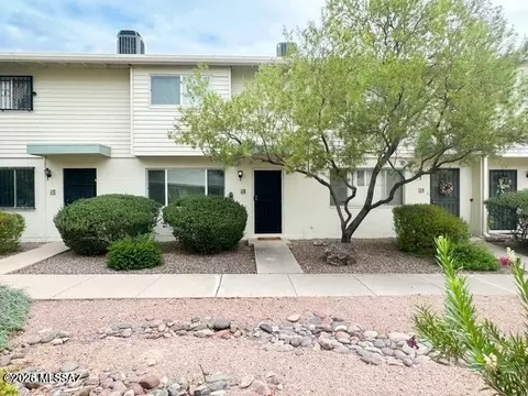 8160 E Broadway Blvd #J-4, Tucson, AZ 85710