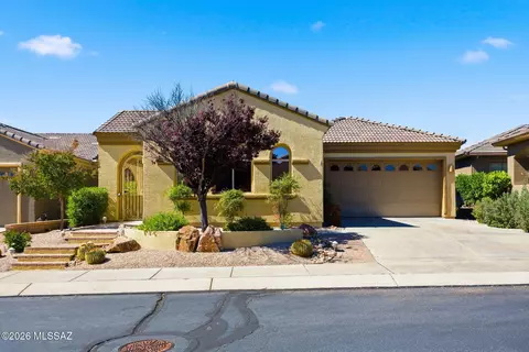 2093 W Escondido Canyon Dr, Green Valley, AZ 85622