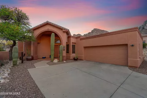 10050 N Alder Spring Dr, Oro Valley, AZ 85737