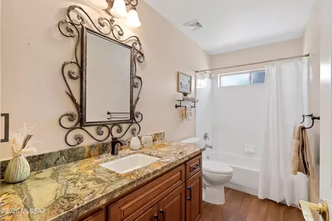 Bath - 63178 E Brooke Pk Dr, Saddlebrooke, AZ 85739 photo 4 of 4