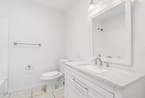 Bath - 1044 E 27th St, Tucson, AZ 85713 photo 1 of 2