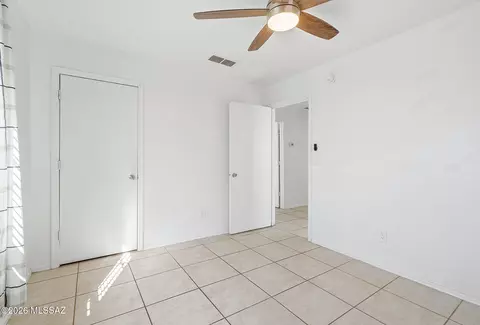 Bedroom - 1044 E 27th St, Tucson, AZ 85713 photo 1 of 1
