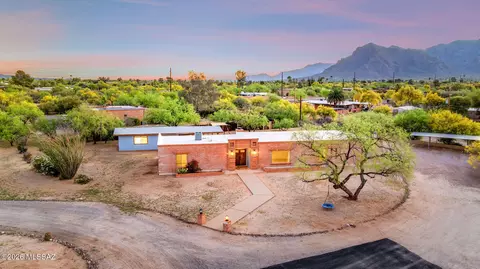 1909 W Omar Dr, Tucson, AZ 85704