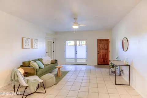 5500 N Valley View Rd #123, Tucson, AZ 85718