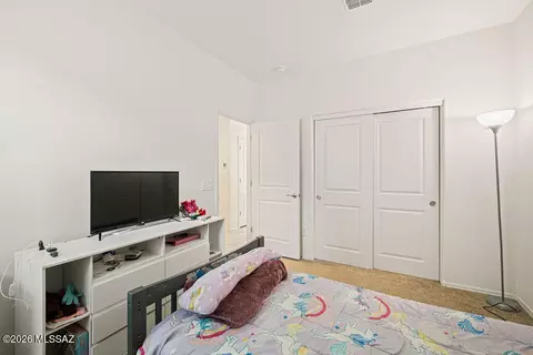Bedroom - 11295 S Weismann Dr, Vail, AZ 85641 photo 4 of 6