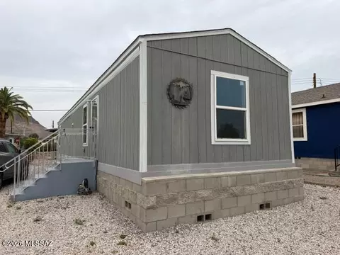 5608 W Bar X St, Tucson, AZ 85713