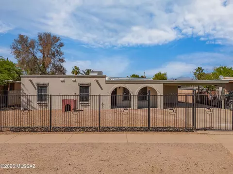 230 W Bilby Rd, Tucson, AZ 85706