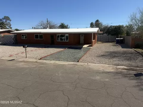 3512 E Gerald St, Tucson, AZ 85716