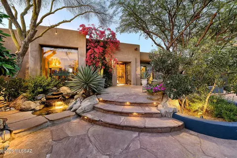 5235 N Via Entrada, Tucson, AZ 85718