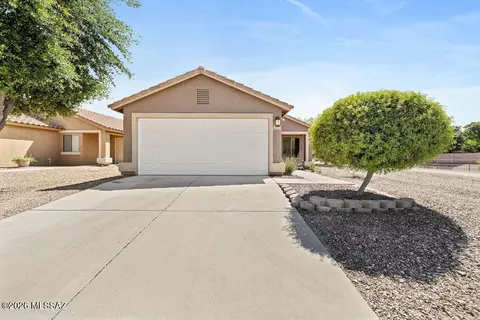 6812 S Cottontail Run Ave, Tucson, AZ 85756