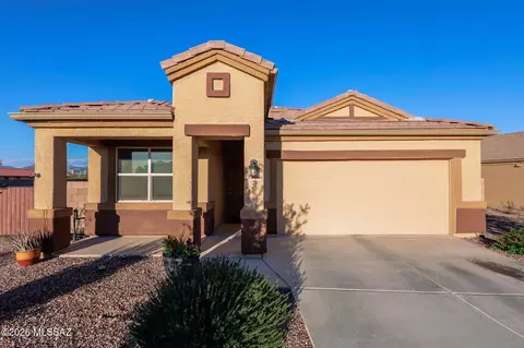 9304 W Tenaza Ln, Marana, AZ 85653