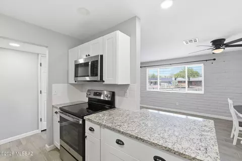 326 E Linden St, Tucson, AZ 85705