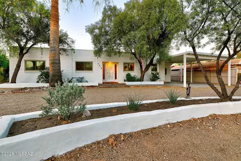 2818 E Calle Glorietta, Tucson, AZ 85716