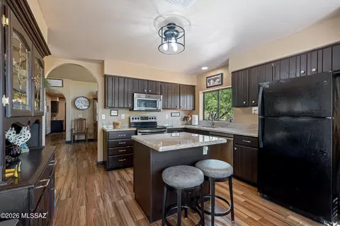 Kitchen - 1300 N Reta Dr, Vail, AZ 85641 photo 1 of 6