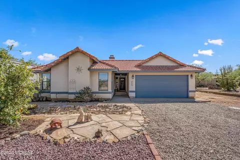 1300 N Reta Dr, Vail, AZ 85641