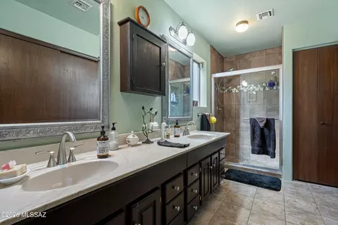 Bath - 1300 N Reta Dr, Vail, AZ 85641 photo 1 of 3