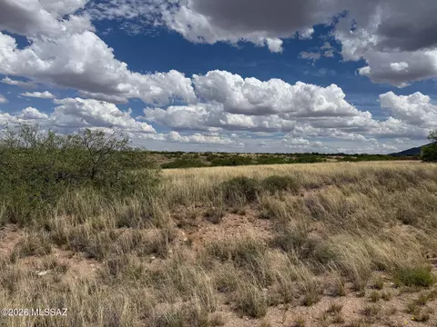 1369 S Cattlemans Loop, Benson, AZ 85602