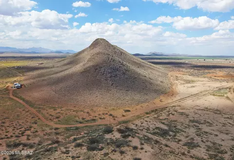 40 E Ac E Matola Ln, Pearce, AZ 85625