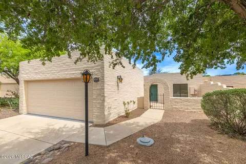 5348 N Camino De La Culebra, Tucson, AZ 85750