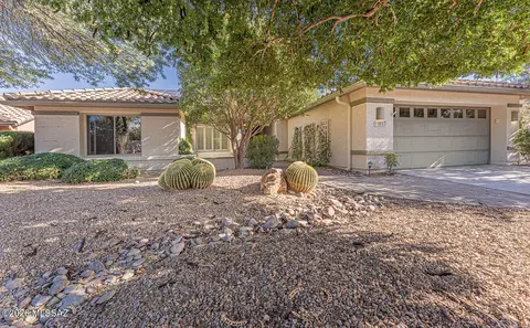 1917 E Orchid Ln, Green Valley, AZ 85614