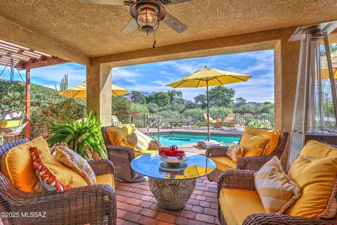 8340 N Lee Trevino Dr, Tucson, AZ 85742