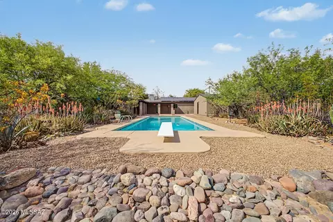 1514 E Lind Rd, Tucson, AZ 85719