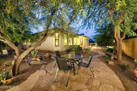 Exterior - 108 Silverstone Pl, Tucson, AZ 85737 photo 2 of 4