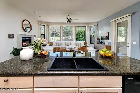Kitchen - 108 Silverstone Pl, Tucson, AZ 85737 photo 2 of 4