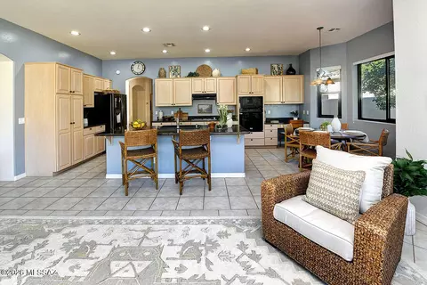 Kitchen - 108 Silverstone Pl, Tucson, AZ 85737 photo 3 of 4