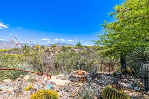 Exterior - 8301 S Triangle R Ranch Pl, Vail, AZ 85641 photo 7 of 16