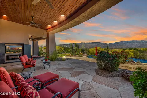 Exterior - 8301 S Triangle R Ranch Pl, Vail, AZ 85641 photo 5 of 16
