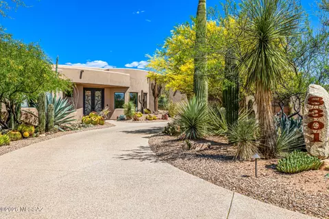 Exterior - 8301 S Triangle R Ranch Pl, Vail, AZ 85641 photo 13 of 16