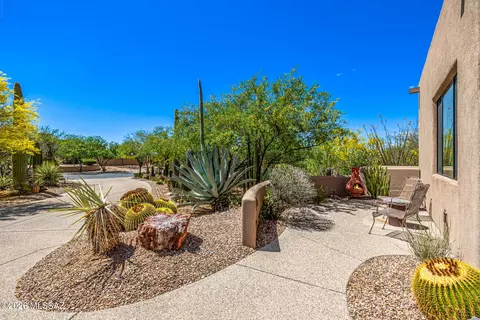 Exterior - 8301 S Triangle R Ranch Pl, Vail, AZ 85641 photo 14 of 16