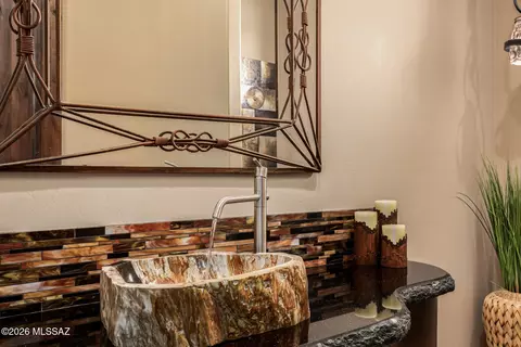 Bath - 8301 S Triangle R Ranch Pl, Vail, AZ 85641 photo 3 of 6