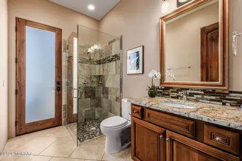Bath - 8301 S Triangle R Ranch Pl, Vail, AZ 85641 photo 6 of 6