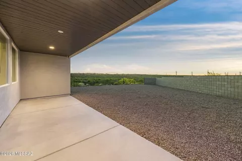 Exterior - 9820 S Rolling Water Dr, Vail, AZ 85641 photo 4 of 5