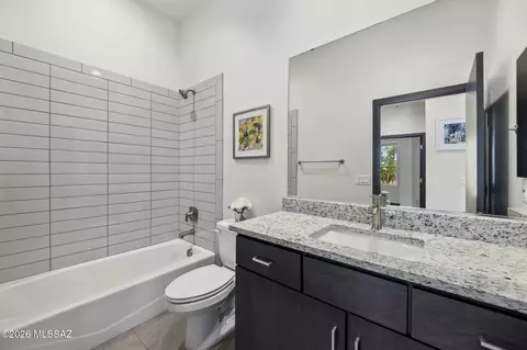 Bath - 9820 S Rolling Water Dr, Vail, AZ 85641 photo 4 of 4